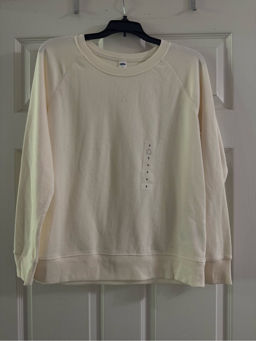 Old Navy Cream Crewneck Sweatshirt